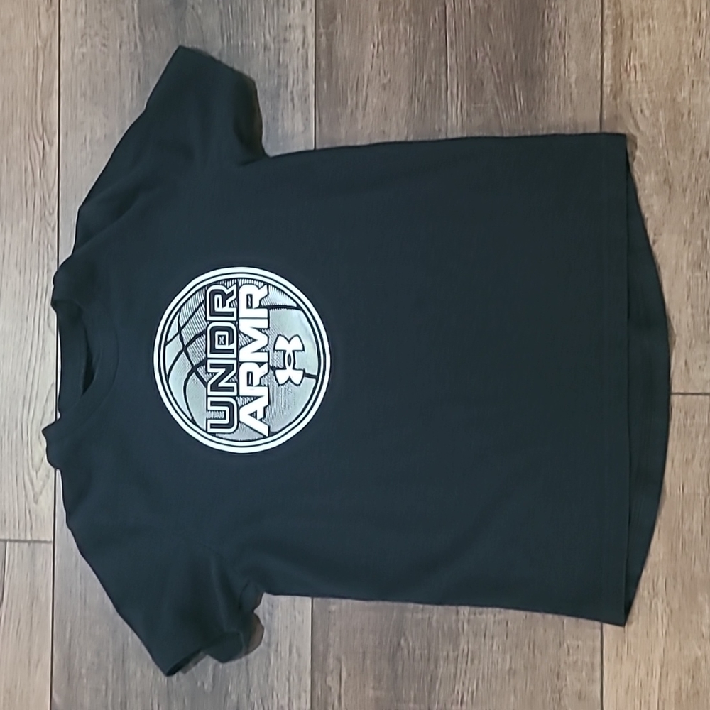 Boys Under Armour tee